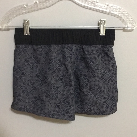 Firefly shorts (fits size 10) - Picture 2 of 3